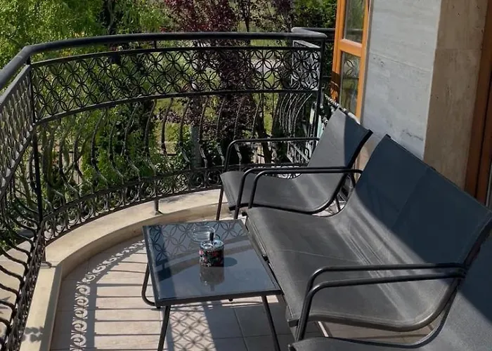 2 Harmony 3 Sunnybeach 公寓